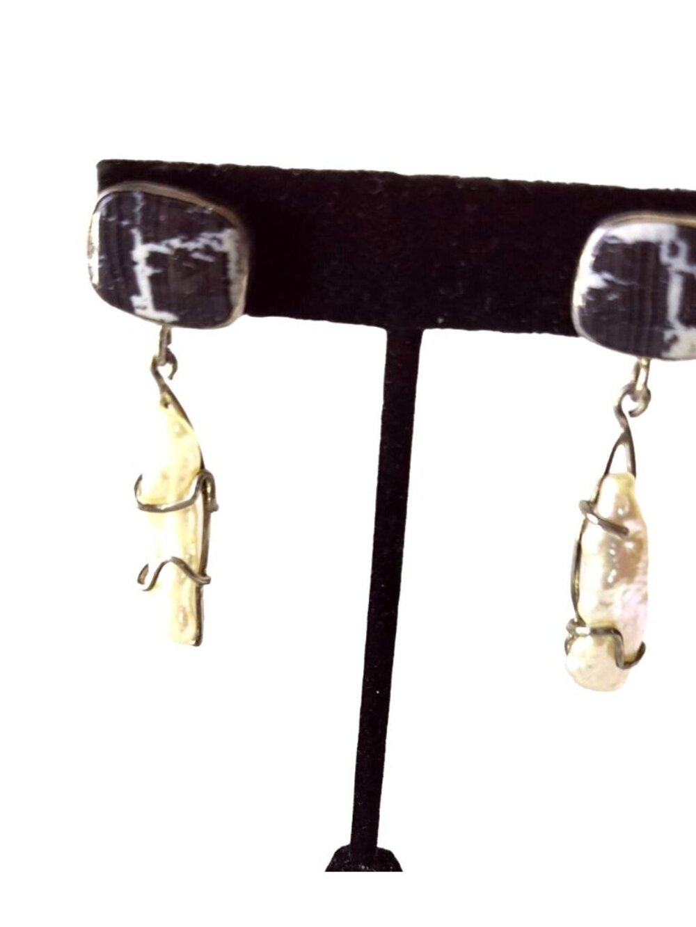 Earrings Black Coral Gold Wire wrap Brogue Pearls Earrings Post 11 gr   30mm x 1